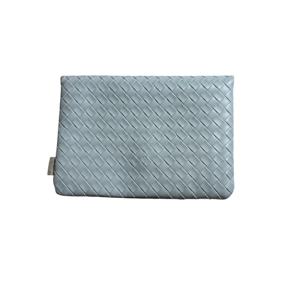 Ipsy Woven Clutch in Light Gray with Gold Button